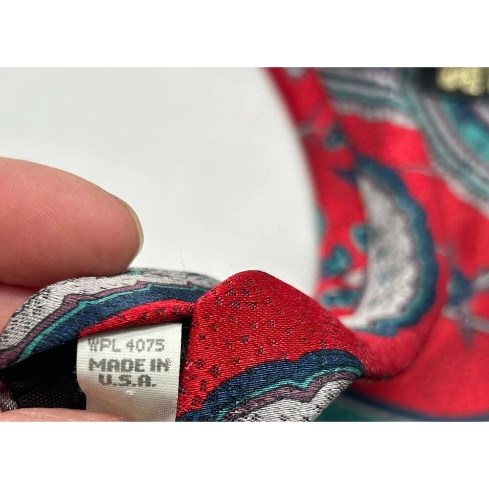 VINTAGE Wembley Neck Tie - Paisley - Red Blue Gray/Grey - Made in USA - Picture 5 of 6